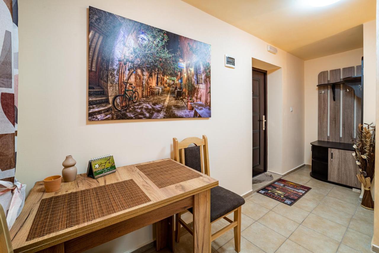 Abstract Apartment Varna Extérieur photo